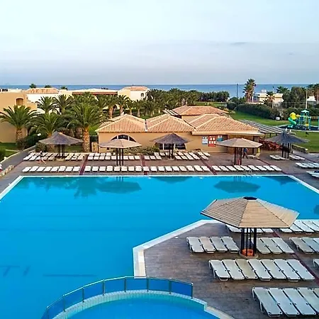 Hotel Akti Club 4*