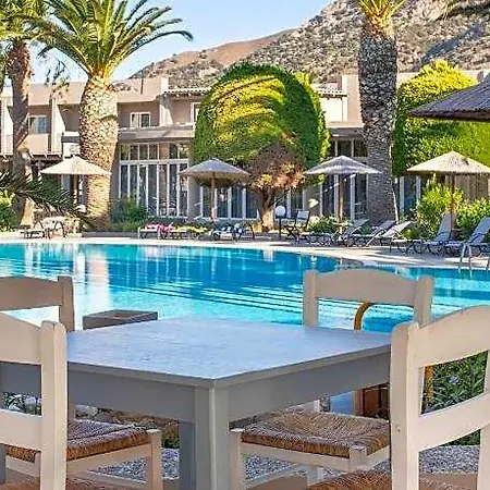 Hotel Akti Club